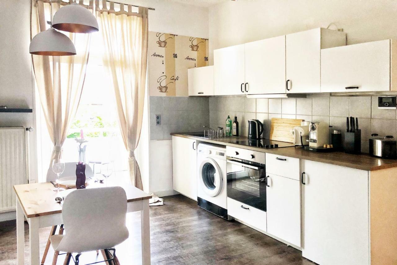 Wunderschoene Altbauwohnung Mit Flair In ヴッパータール エクステリア 写真