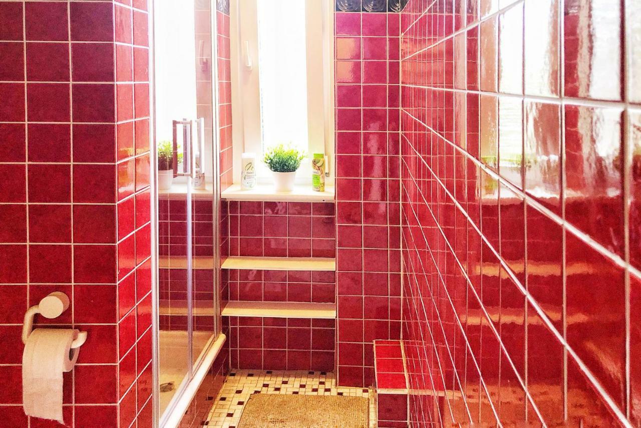 Wunderschoene Altbauwohnung Mit Flair In ヴッパータール エクステリア 写真